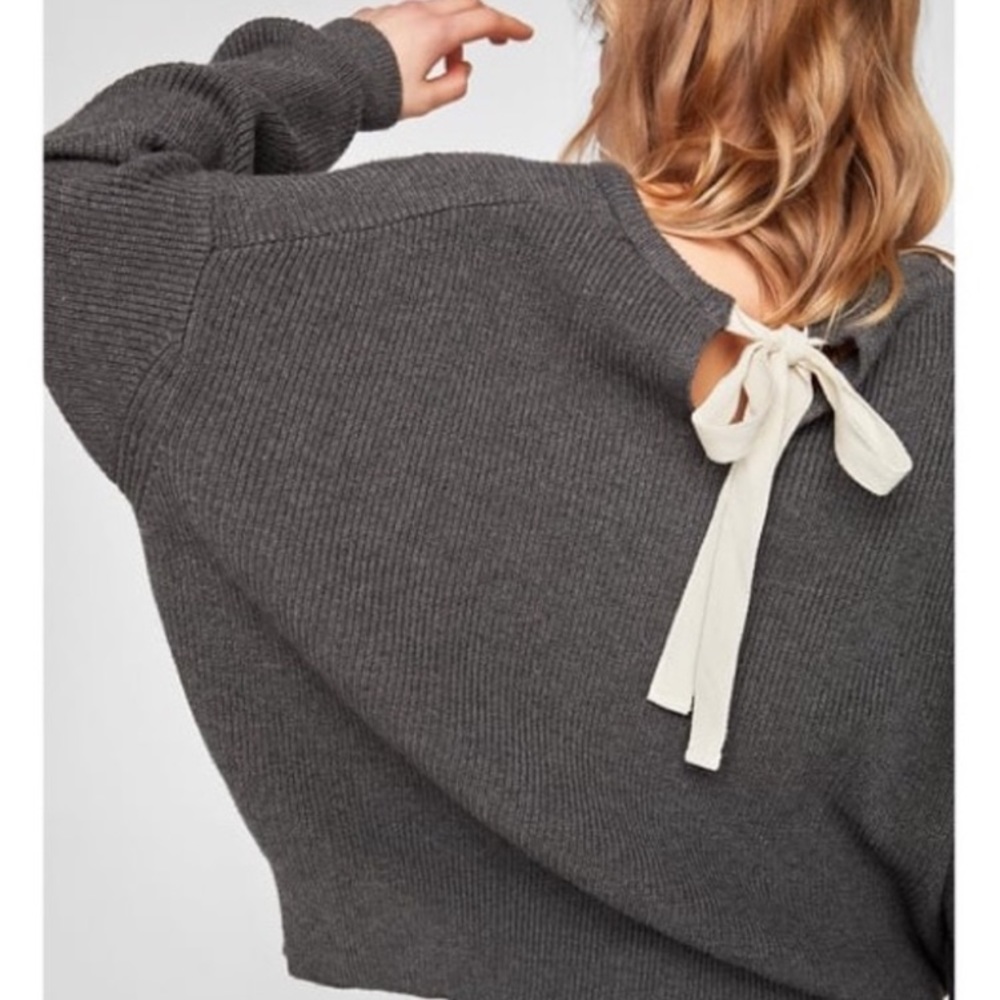 Zara back bow tie sweater